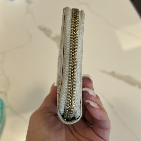 Louis Vuitton Damien Azur Zip Around Wallet - Picture 5 of 13